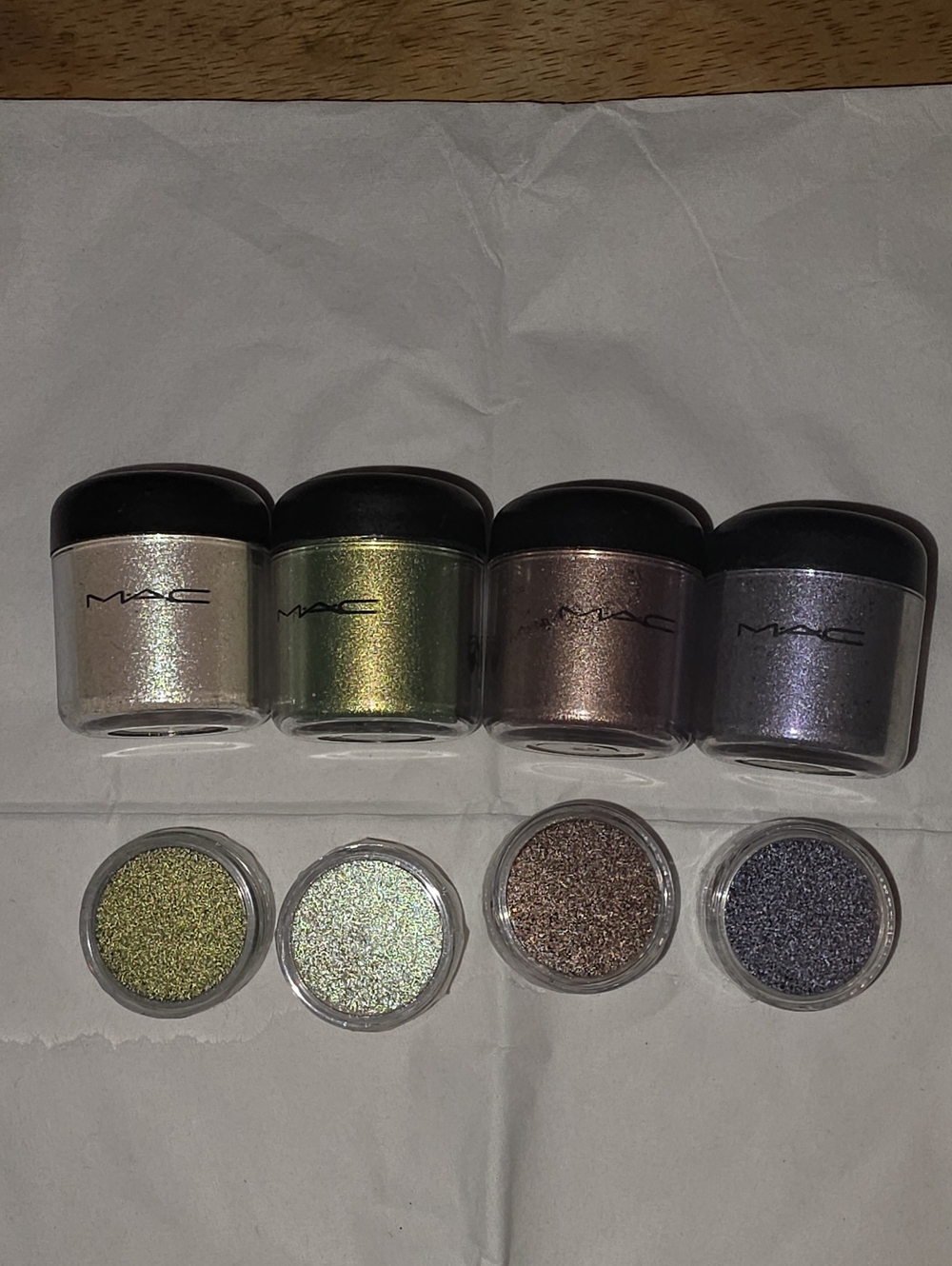 @clovegrive95 MAC Cosmetics Loose Pigment Sample Set